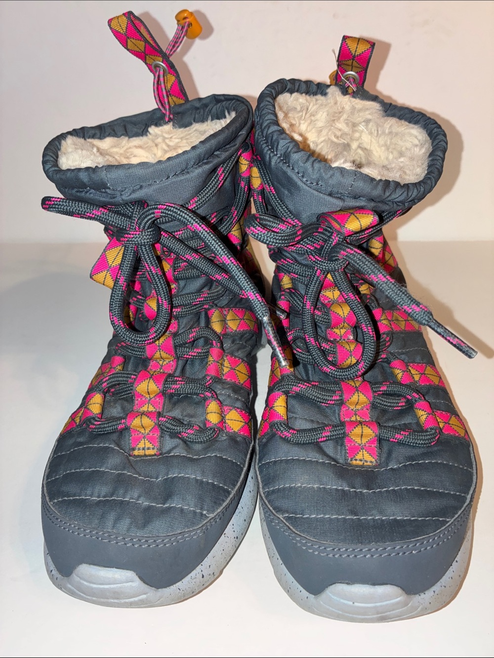 Nike, Womenโs 6.5, Sneaker Boot